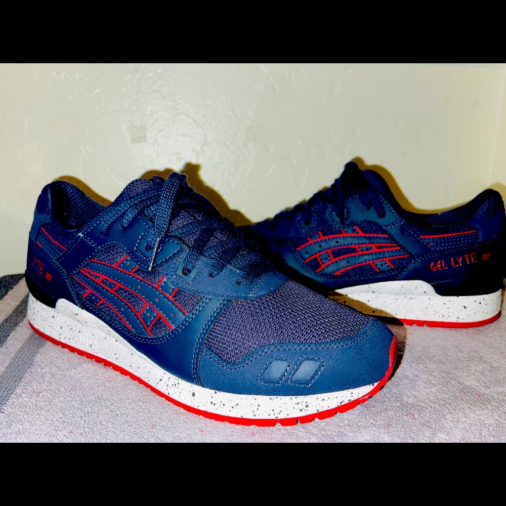 ASICS Gel Lyte iii Size 10.5